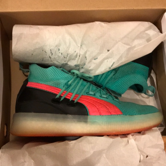 Clyde court disrupt biscay green basketball - Picture 3 of 5